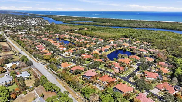 $1,599,000 | 9990 Southeast Osprey Pointe Drive, Hobe Sound, FL 33455