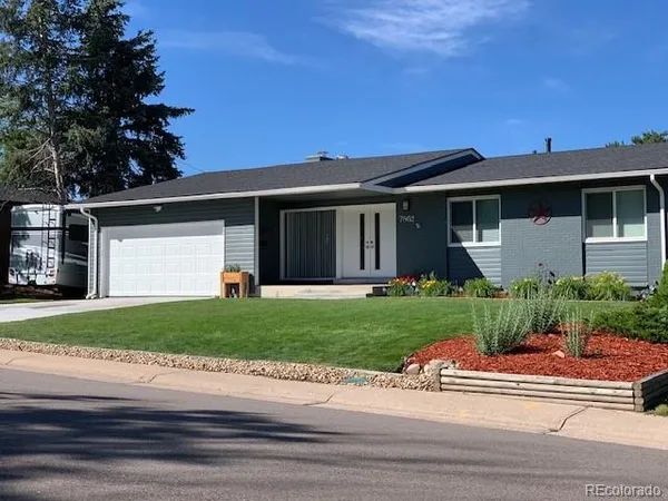 $649,900 | 7862 East Briarwood Boulevard, Centennial, CO 80112