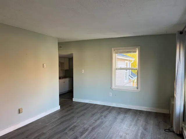 $1,300 | 53 Agassiz Street, Unit 4, Bethlehem, NH 03574