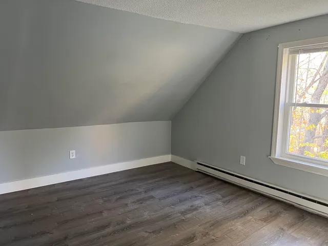 $1,300 | 53 Agassiz Street, Unit 4, Bethlehem, NH 03574