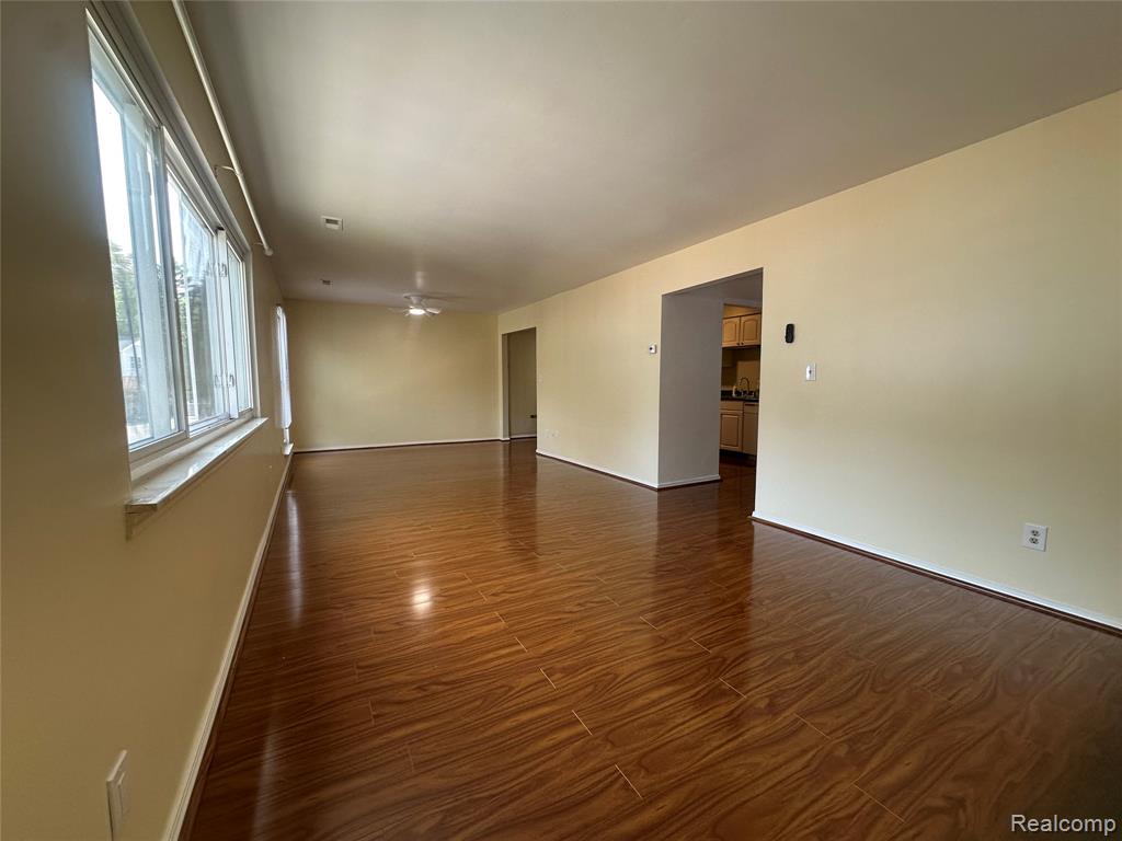 509 East University Drive Rochester, MI 48307 - Photo 3 of 20