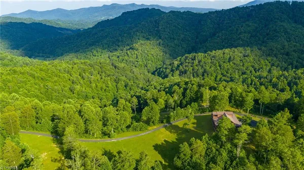 $225,000 | 3 Big Laurel Road, Creston, NC 28615