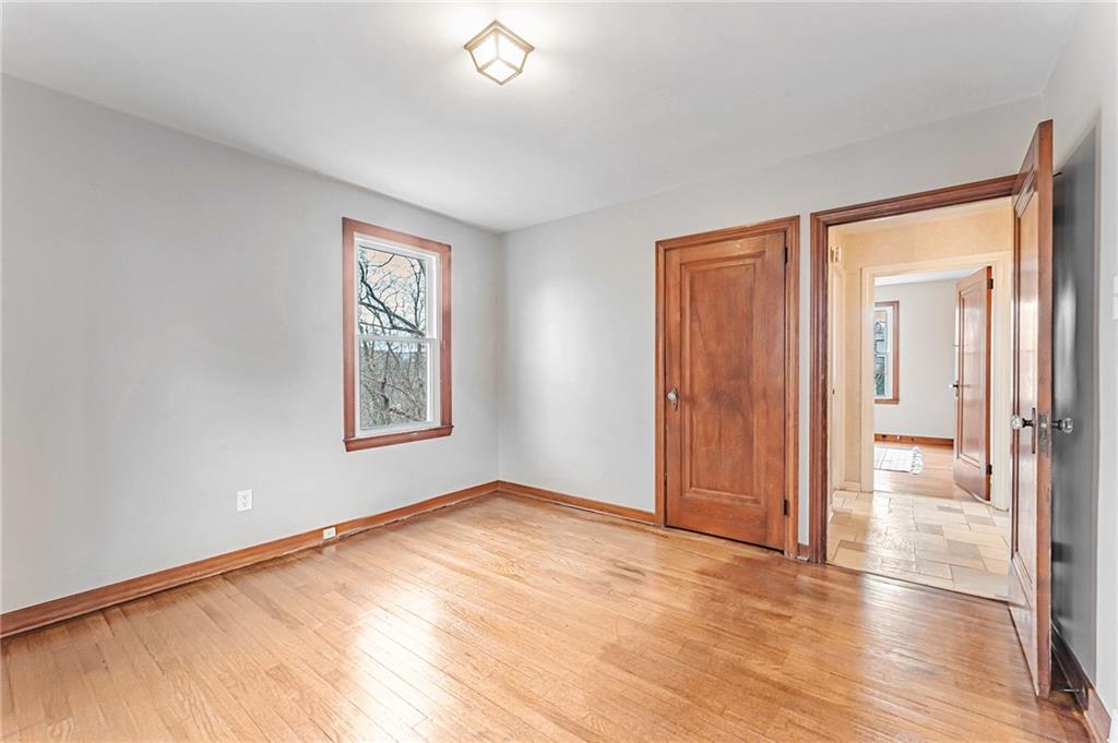 34 Warriors Road Pittsburgh, PA 15220 - Photo 13 of 25 Gallery Image 13