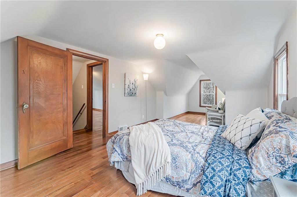 34 Warriors Road Pittsburgh, PA 15220 - Photo 17 of 25 Gallery Image 17