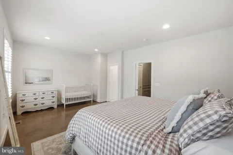 $965,000 | 5146 Carters Lane, Alexandria, VA 22311