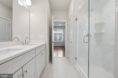 $965,000 | 5146 Carters Lane, Alexandria, VA 22311