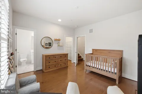 $965,000 | 5146 Carters Lane, Alexandria, VA 22311