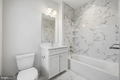 $965,000 | 5146 Carters Lane, Alexandria, VA 22311