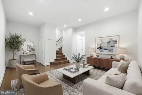 $965,000 | 5146 Carters Lane, Alexandria, VA 22311