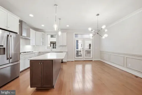 $965,000 | 5146 Carters Lane, Alexandria, VA 22311