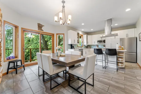 $779,900 | 271 East Garvin Heights Road, Winona, MN 55987