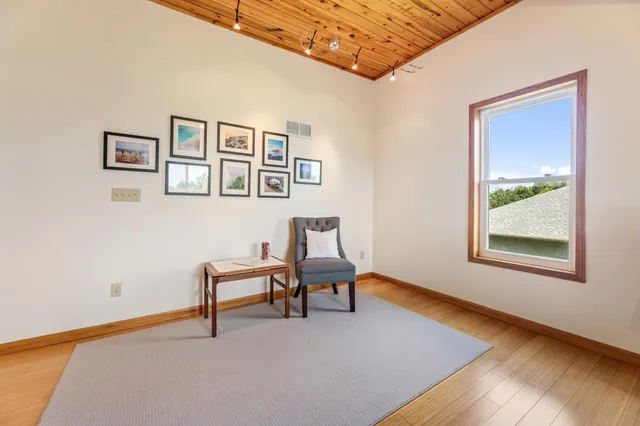 $779,900 | 271 East Garvin Heights Road, Winona, MN 55987