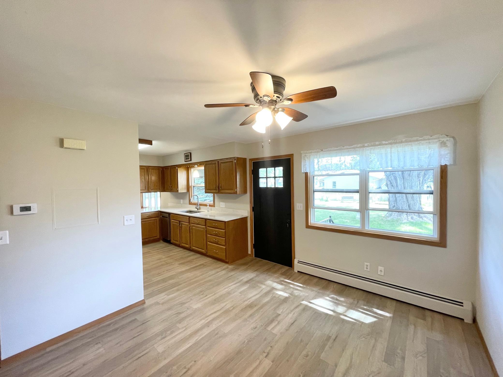 403 South Paffrath Avenue Springfield, MN 56087 - Photo 11 of 63