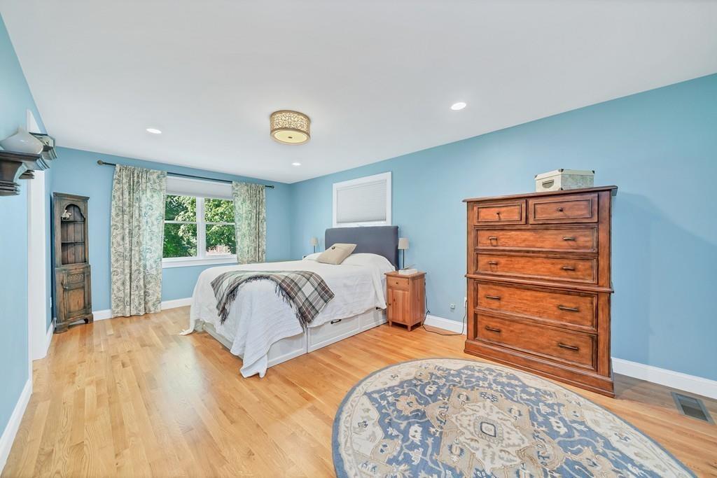 195 Topsfield Road Wenham, MA 01984 - Photo 5 of 18 Gallery Image 5