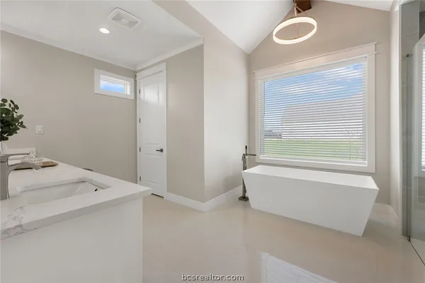 a view of bathroom and bathroom