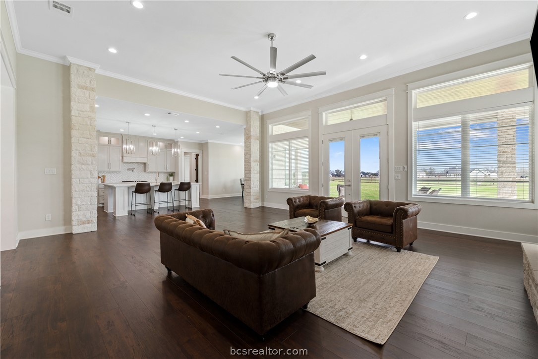 7844 Mathis Crk Drive Bryan, TX 77808 - Photo 8 of 48 a living room with furniture and a large window