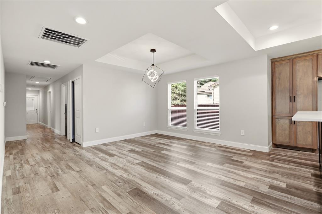 2610 Sharon Street Dallas, TX 75211 - Photo 8 of 29