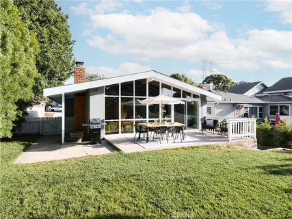 $1,699,000 | 705 West Palm Avenue, El Segundo, CA 90245