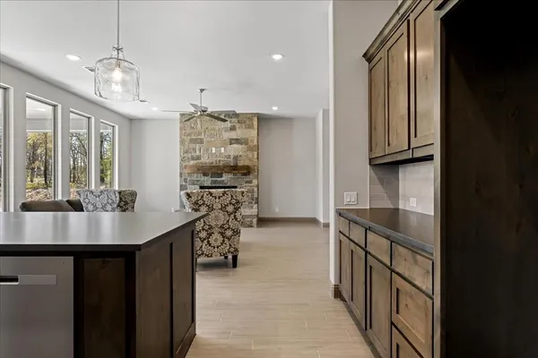 $647,900 | 131 Spring Valley Road, Paradise, TX 76073