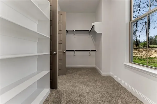 $647,900 | 131 Spring Valley Road, Paradise, TX 76073