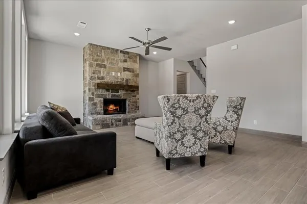 $647,900 | 131 Spring Valley Road, Paradise, TX 76073