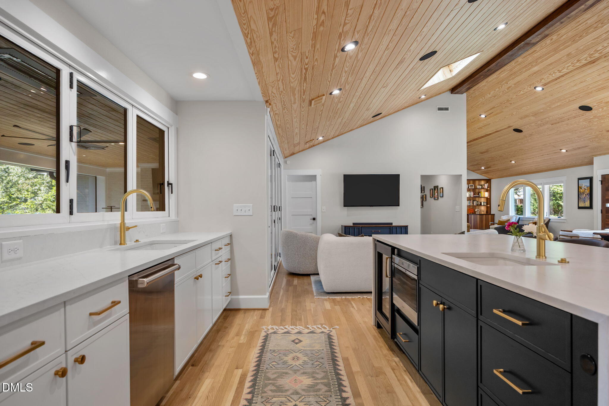 1538 Dellwood Drive Raleigh, NC 27607 - Photo 18 of 68 Gallery Image 18