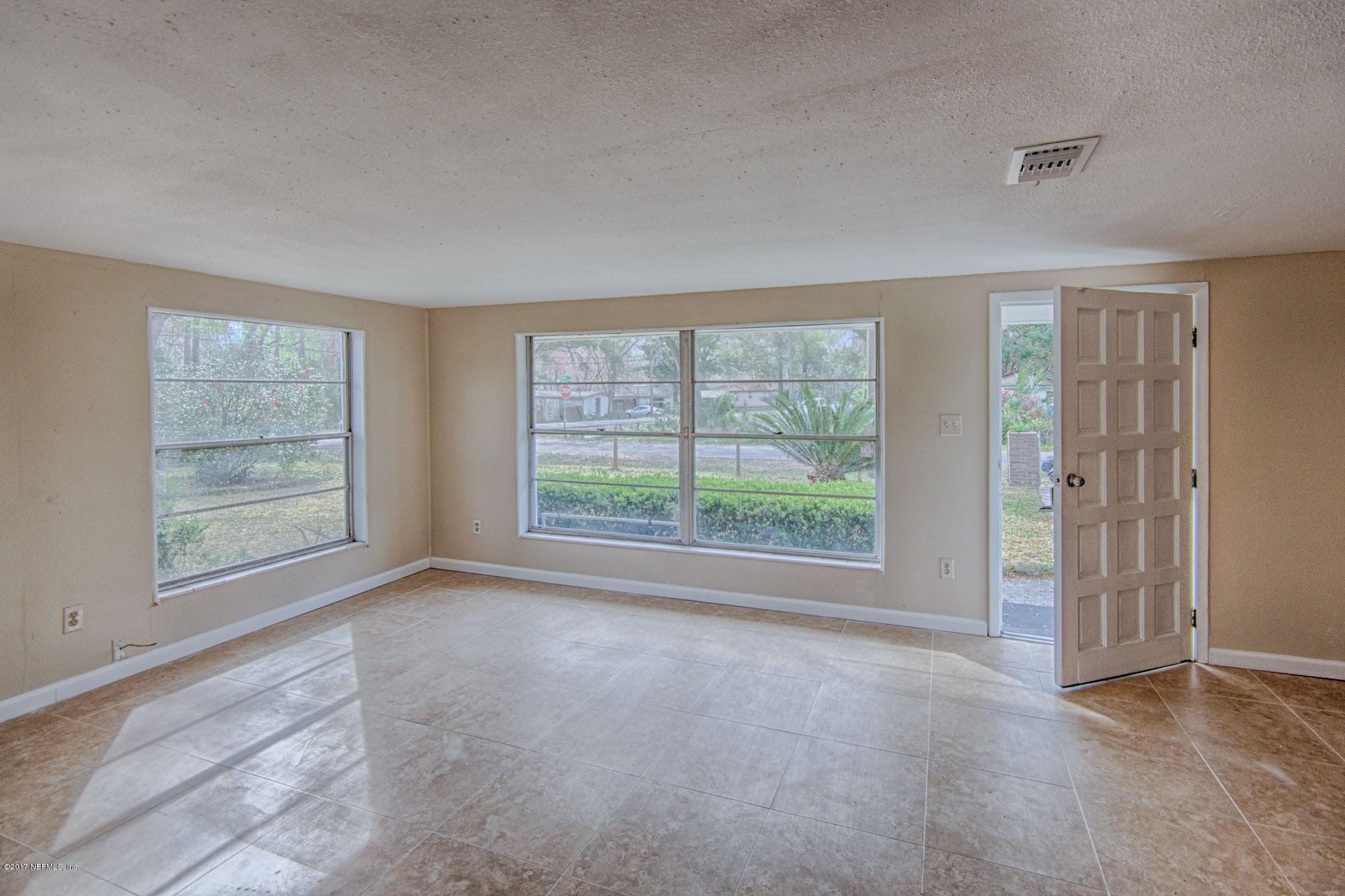 2811 Tinsley Road Jacksonville, FL 32218 - Photo 7 of 26 IMG_1930
