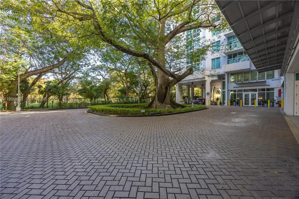 $3,300 | 1861 Northwest S River Drive, Unit 1507, Miami, FL 33125