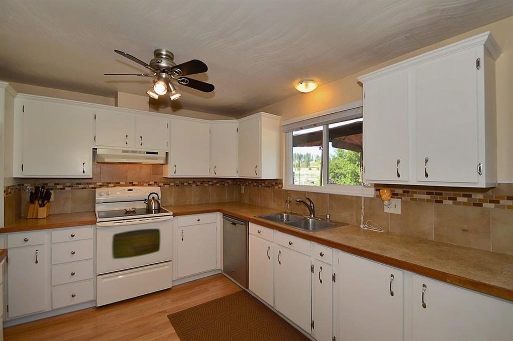 10221 East Dunn Road Chattaroy, WA 99003 - Photo 7 of 19 Gallery Image 7