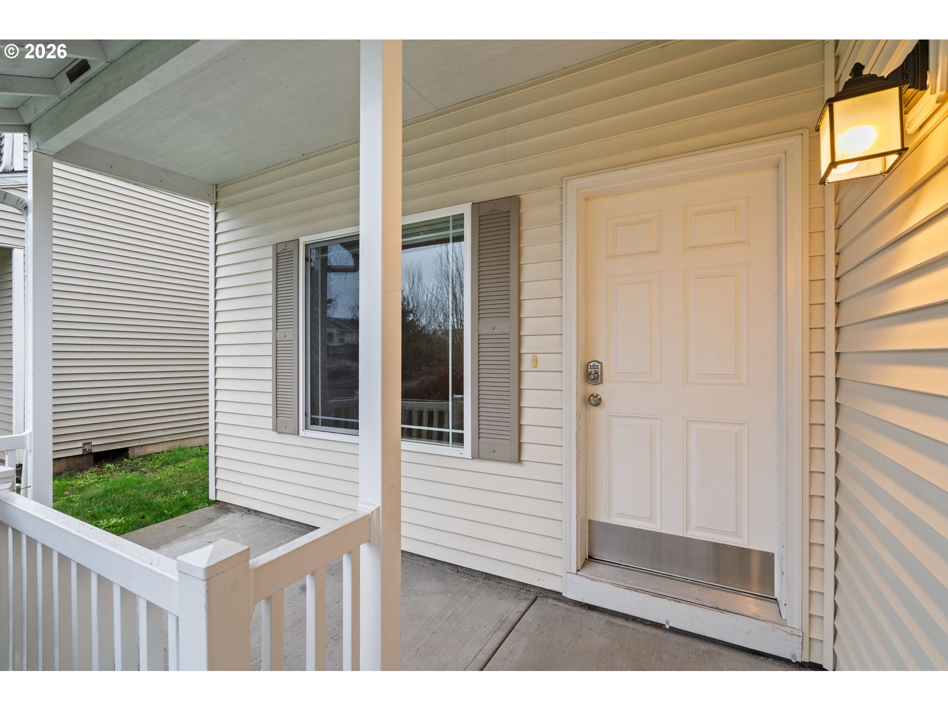 12705 Northeast 49th Way Vancouver, WA 98682 - Photo 2 of 27