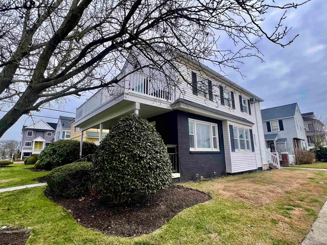$3,000 | 9104 Winchester Avenue, Unit AVAILABLE FOR 5/215/28, Margate City, NJ 08402