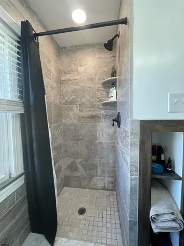 $3,000 | 9104 Winchester Avenue, Unit AVAILABLE FOR 5/215/28, Margate City, NJ 08402