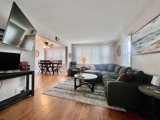 $3,000 | 9104 Winchester Avenue, Unit AVAILABLE FOR 5/215/28, Margate City, NJ 08402