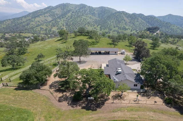 $1,999,800 | 18486 Tollhouse Road, Clovis, CA 93619
