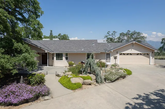 $1,999,800 | 18486 Tollhouse Road, Clovis, CA 93619