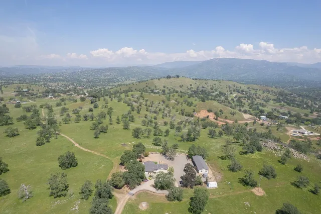 $1,999,800 | 18486 Tollhouse Road, Clovis, CA 93619