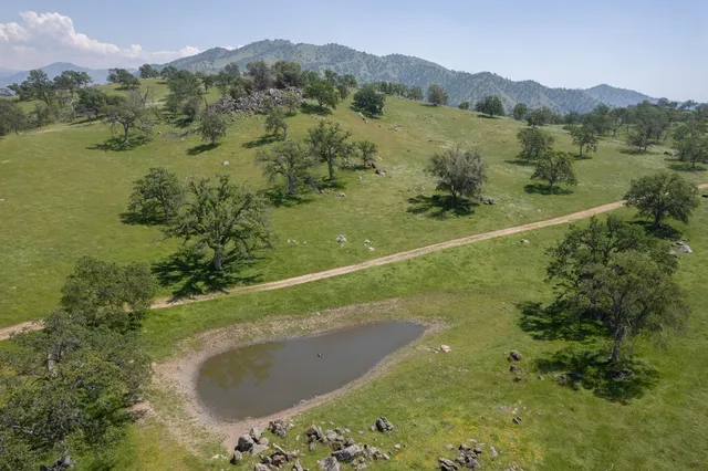 $1,999,800 | 18486 Tollhouse Road, Clovis, CA 93619