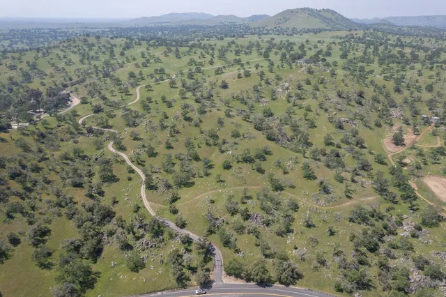 $1,999,800 | 18486 Tollhouse Road, Clovis, CA 93619