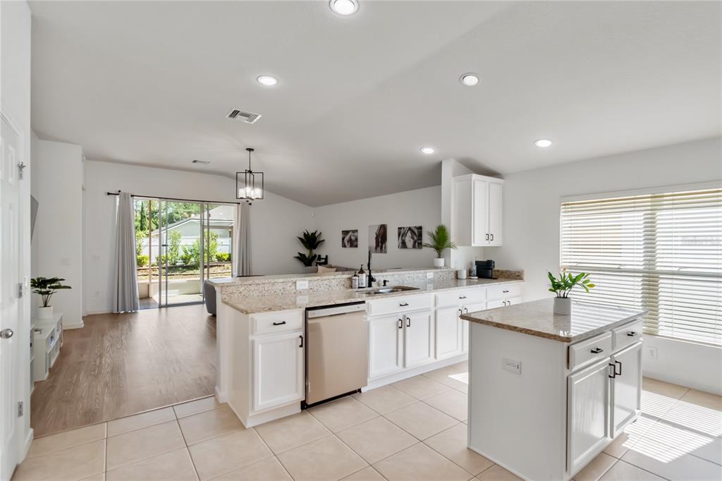 4923 Southwest 40th Lane Ocala, FL 34474 - Photo 10 of 51