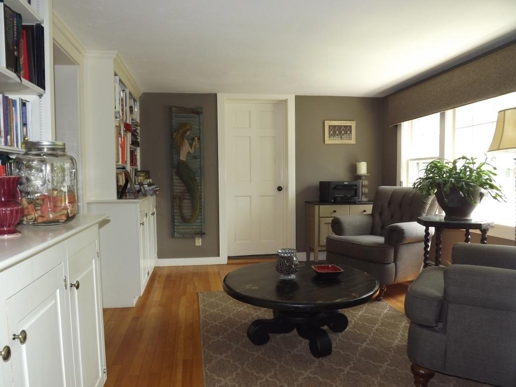 163 County Road Bourne, MA 02532 - Photo 15 of 50 15-Library