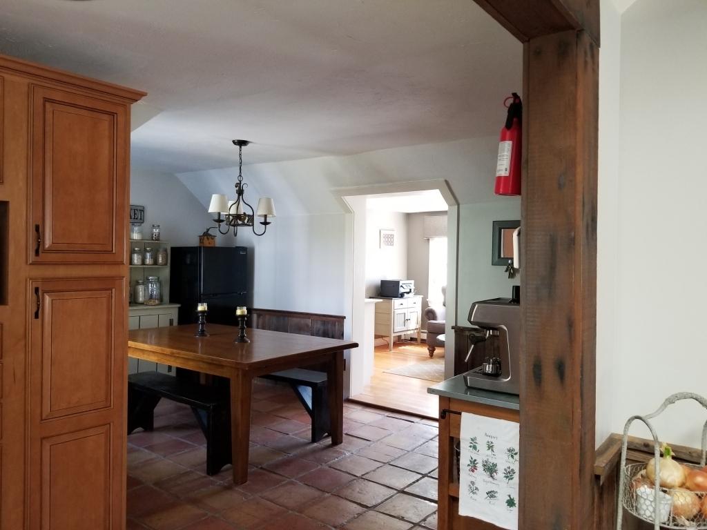 163 County Road Bourne, MA 02532 - Photo 8 of 50 08-Breakfast nook
