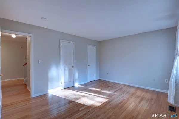 $3,500 | 4 Stonington Court, Unit 4, Avon, CT 06001