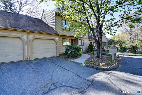 $3,500 | 4 Stonington Court, Unit 4, Avon, CT 06001