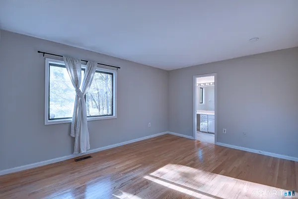 $3,500 | 4 Stonington Court, Unit 4, Avon, CT 06001