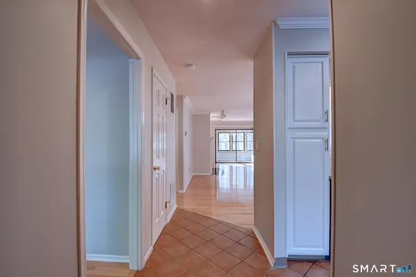 $3,500 | 4 Stonington Court, Unit 4, Avon, CT 06001