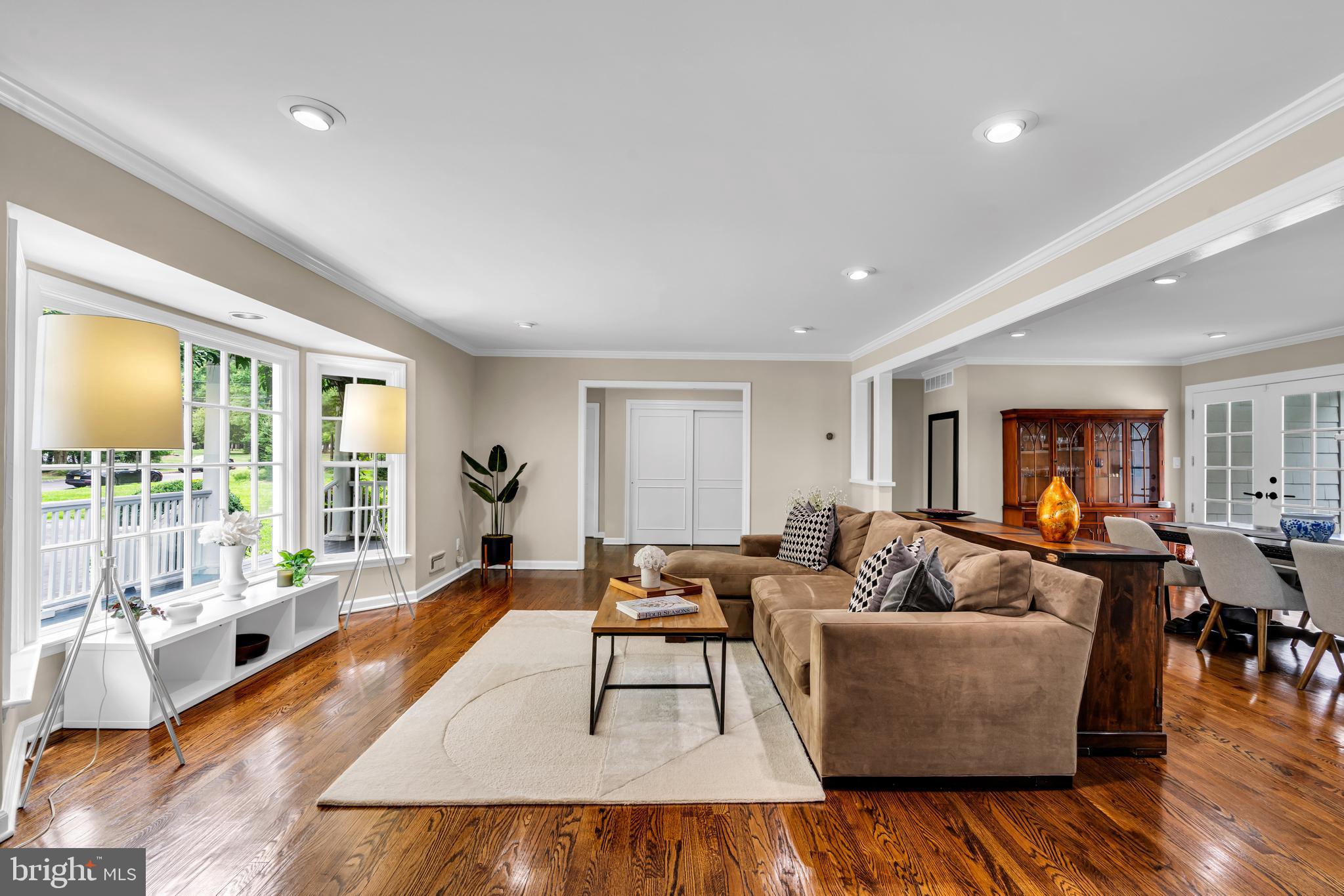 8 Nelson Ridge Road Princeton, NJ 08540 - Photo 11 of 37 Living room with large by window