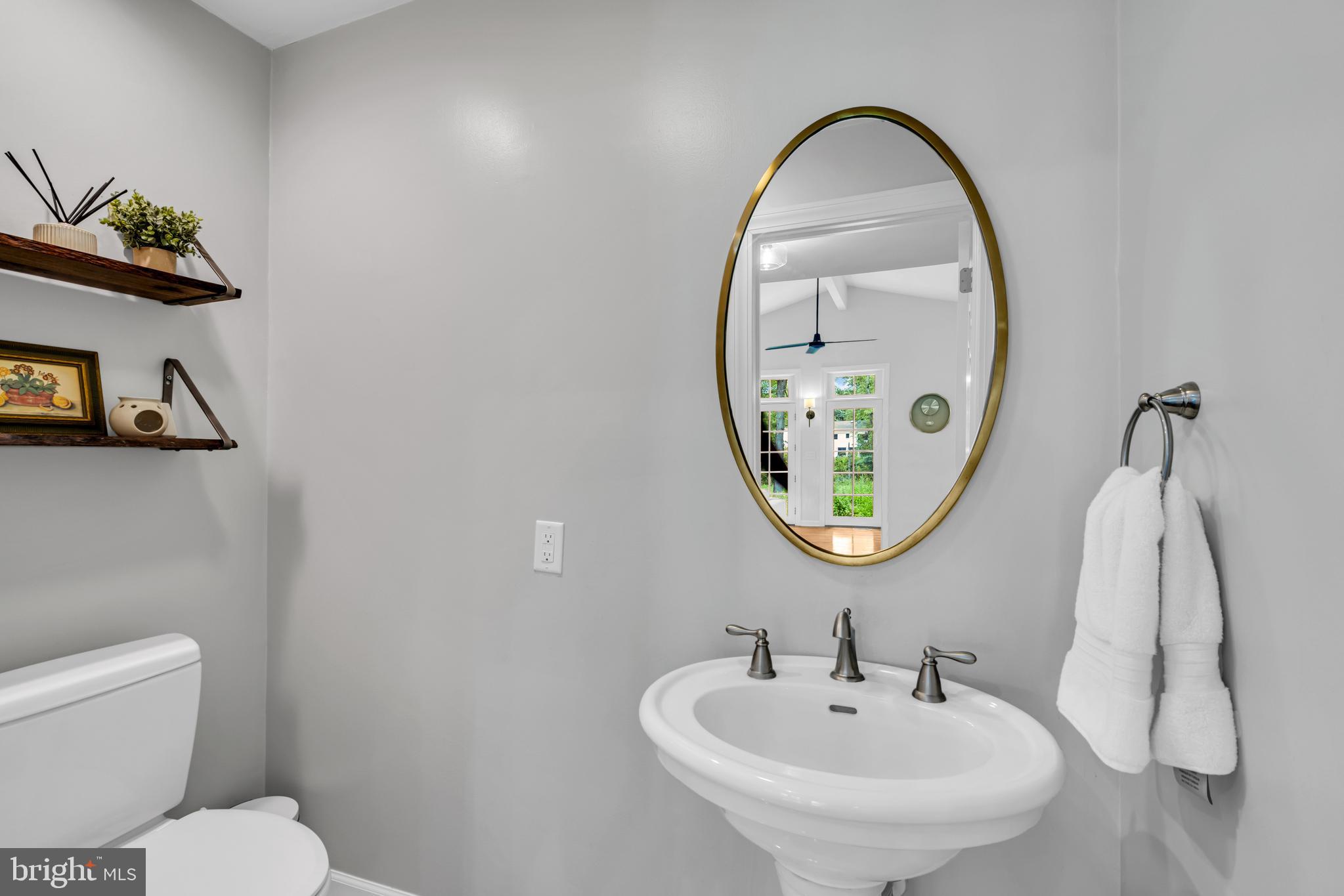 8 Nelson Ridge Road Princeton, NJ 08540 - Photo 20 of 37 Powder room