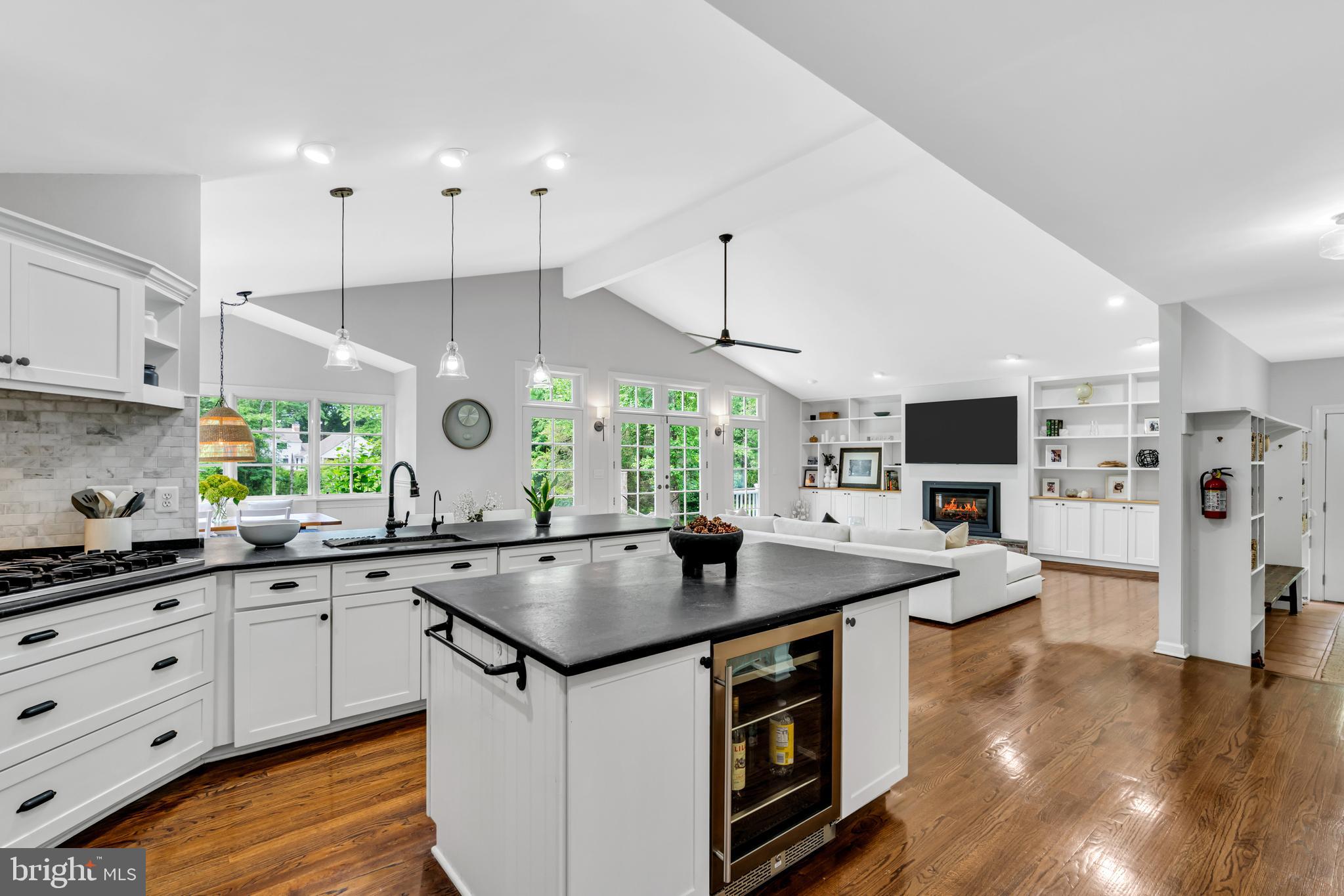 8 Nelson Ridge Road Princeton, NJ 08540 - Photo 2 of 37 Open concept kitchen