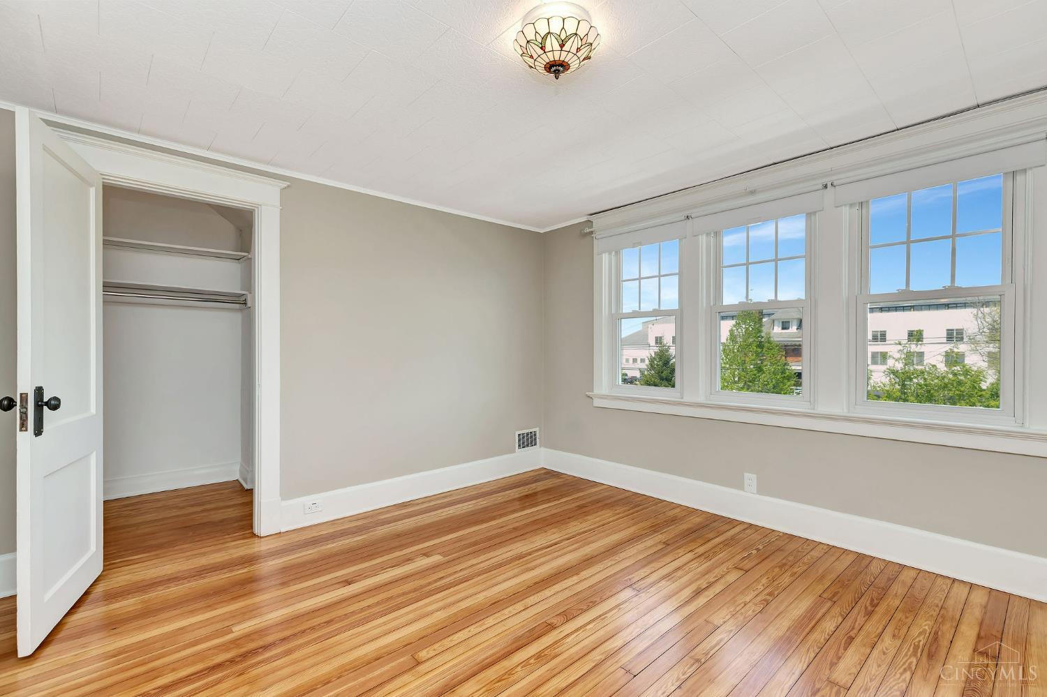 2429 Park Avenue Cincinnati, OH 45212 - Photo 36 of 40