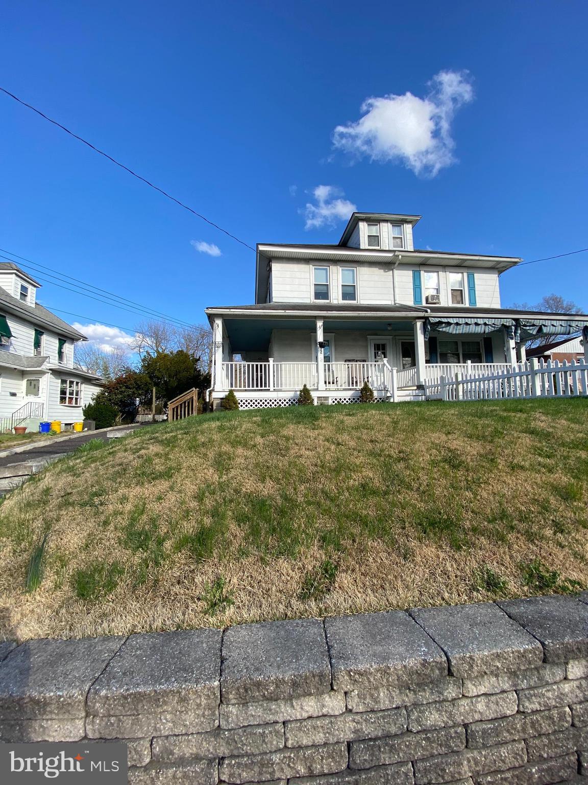 412 Clements Bridge Road Barrington, NJ 08007 - Photo 1 of 22